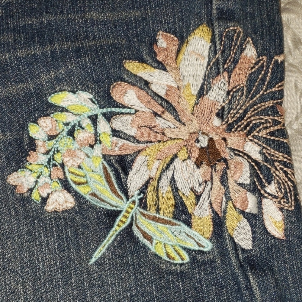 Hint embroidered distressed bootcut jeans - Picture 2 of 6